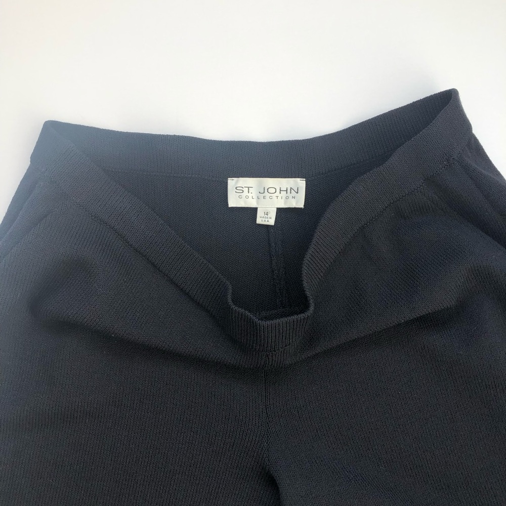 St. John Collection Knit “Santana” Crop/Capris
